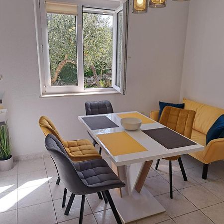La Petite Maison スプリツカ エクステリア 写真